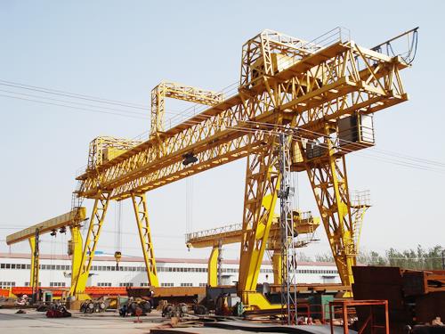 Dobra kakovost Trussed Frame Movable Potovanje Double Girder Gantry Crane V Južni Afriki